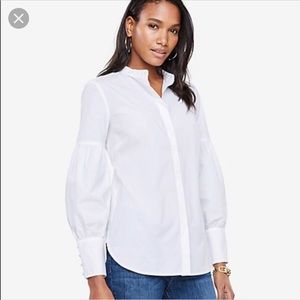 Ann Taylor poplin lantern sleeve blouse